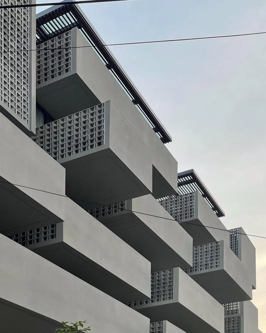 Produsen Resmi Roster Beton Arsitektural & Bata Expose